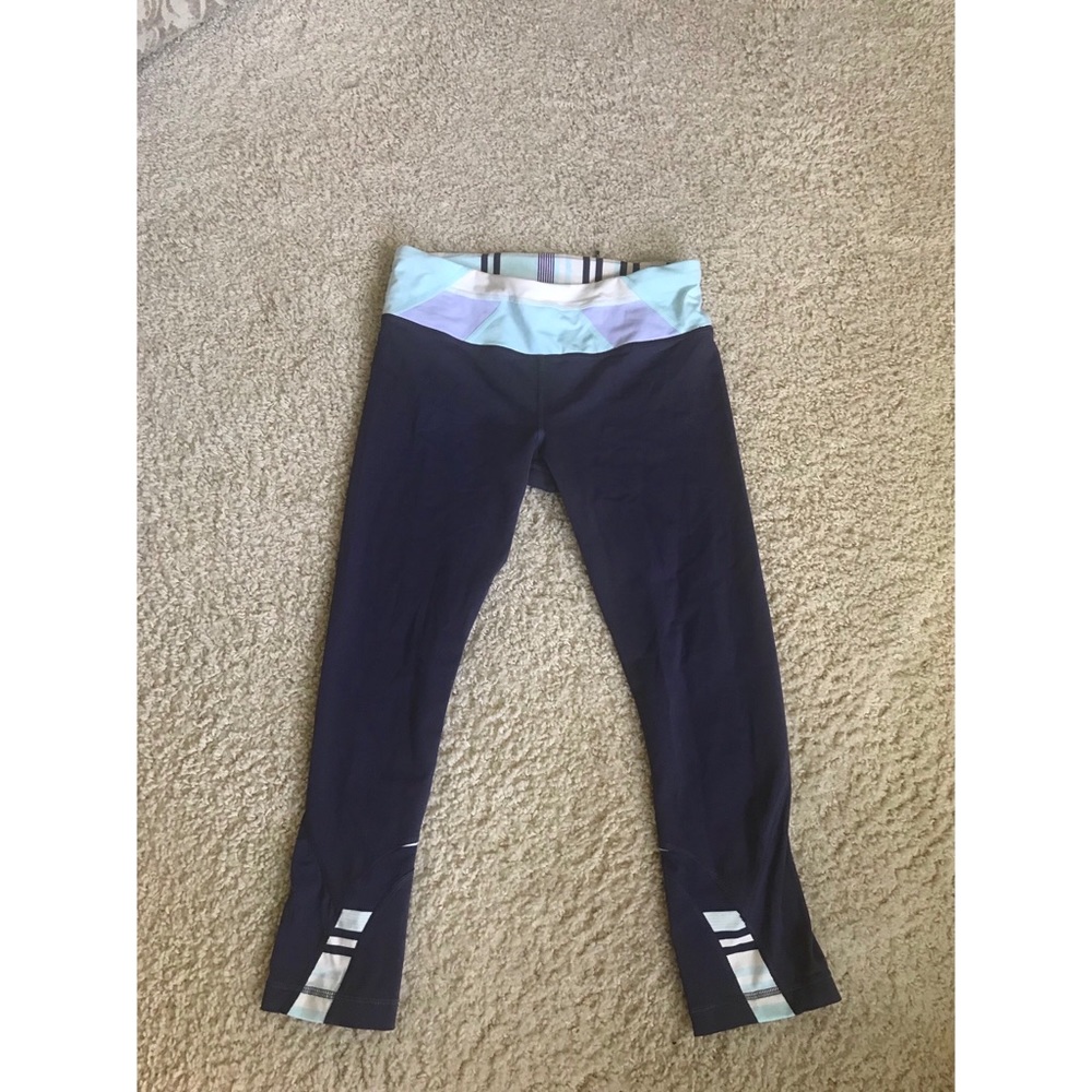 Lululemon dark gray & stripe leggings sz 6